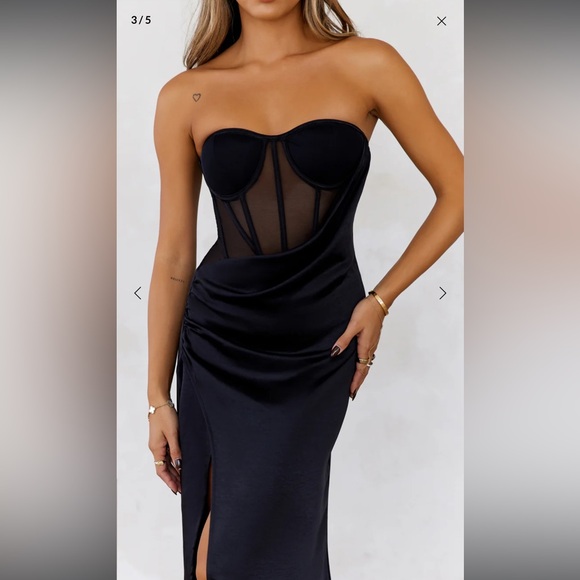 Hello Molly DEAR EMILIA Black Opulent Obsession
Strapless Maxi Dress - Picture 4 of 6